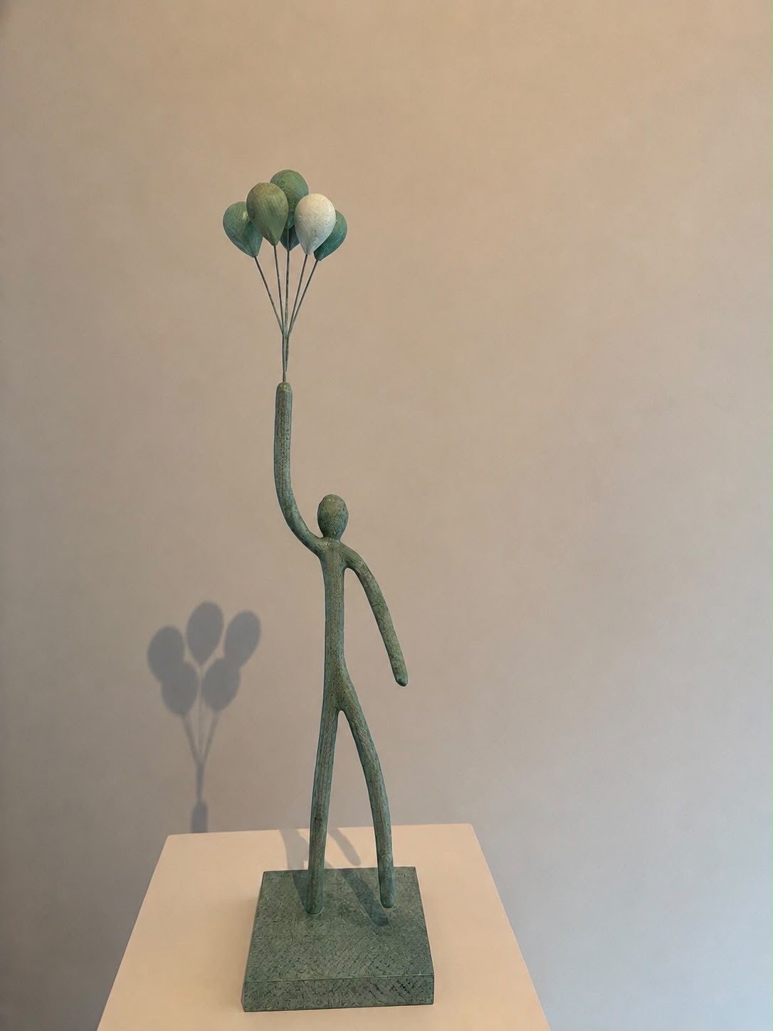 L’envol, bronze patiné vert